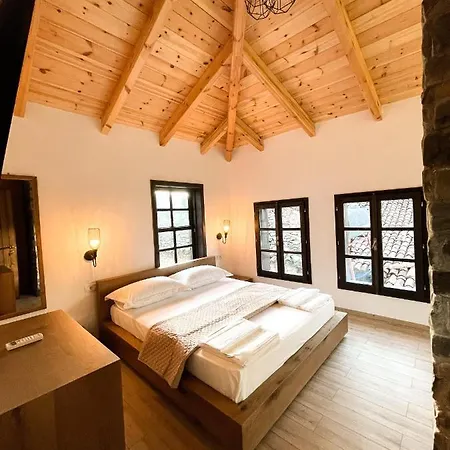 Amalia Hotel 4*